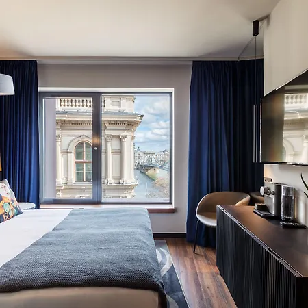 Clark - Adults Only 5*