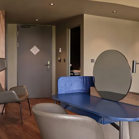 Clark - Adults Only Hotell