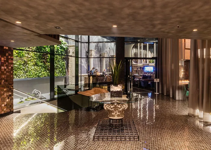 Clark - Adults Only 5*