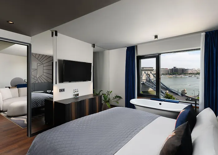 Clark - Adults Only Hotel