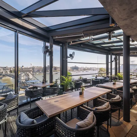 Clark - Adults Only 5* Budapest